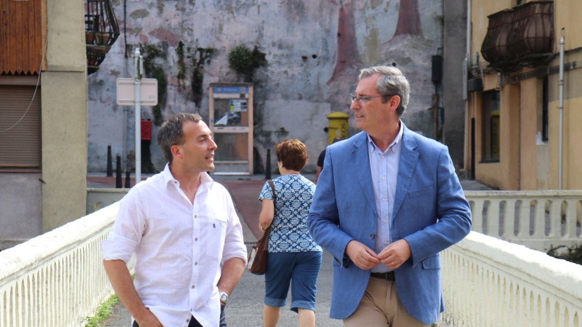 Aldundiak 700.000 eurorekin babestuko du Soraluzeko SAPAren eraikin zaharra birgaitzeko proiektua