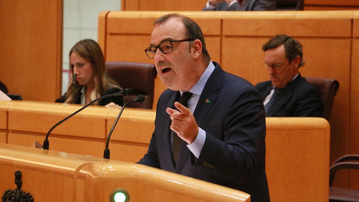 Ikus-entzunezkoen Legean, bere zuzenketei esker egindako hobekuntzak azpimarratu ditu Luke Uribe-Etxebarriak, baina ekoizle independenteen tratamendua deitoratu du