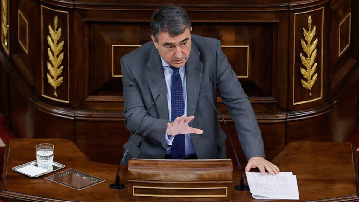 Esteban pregunta a Sánchez “con quién piensa alcanzar la Moncloa” la próxima legislatura si en la actual sigue descuidando a sus socios e incumpliendo lo acordado