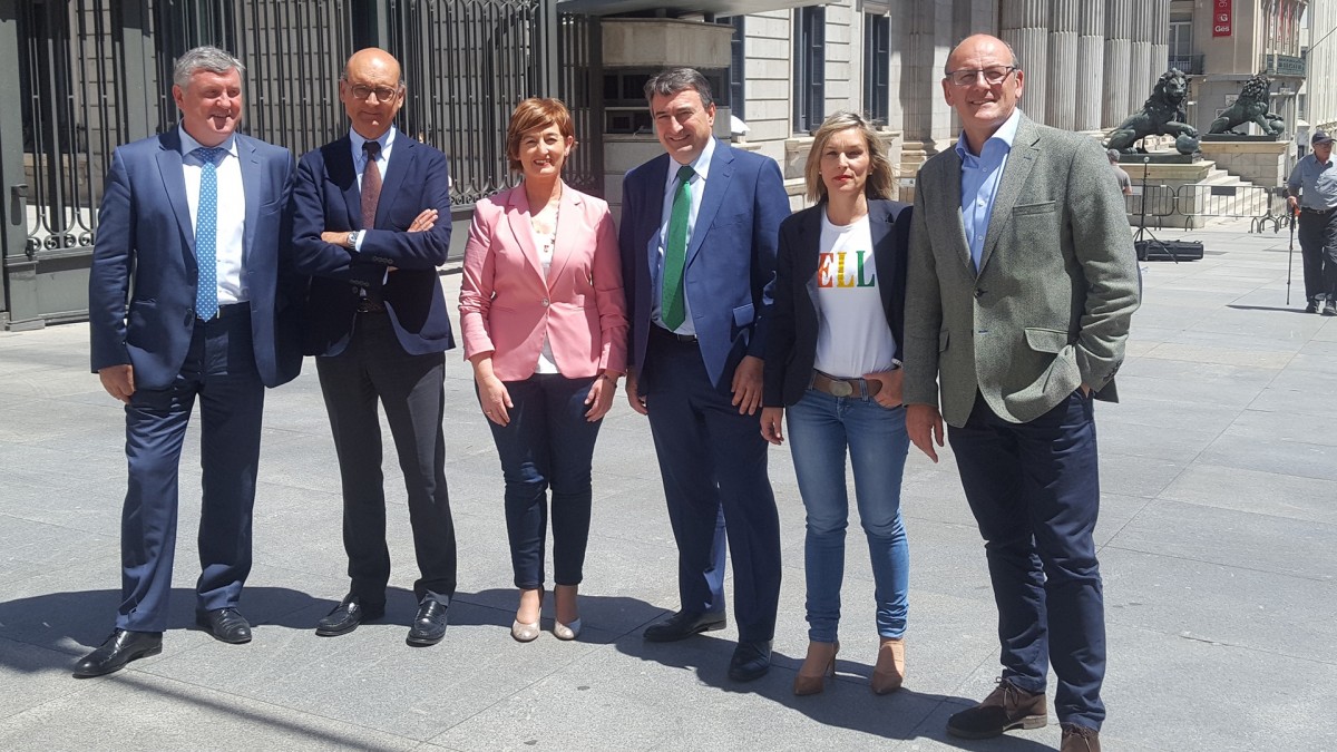 El Grupo Vasco se felicita por la firma del convenio que permitirá mejorar el sistema de abastecimiento de agua en Donostialdea