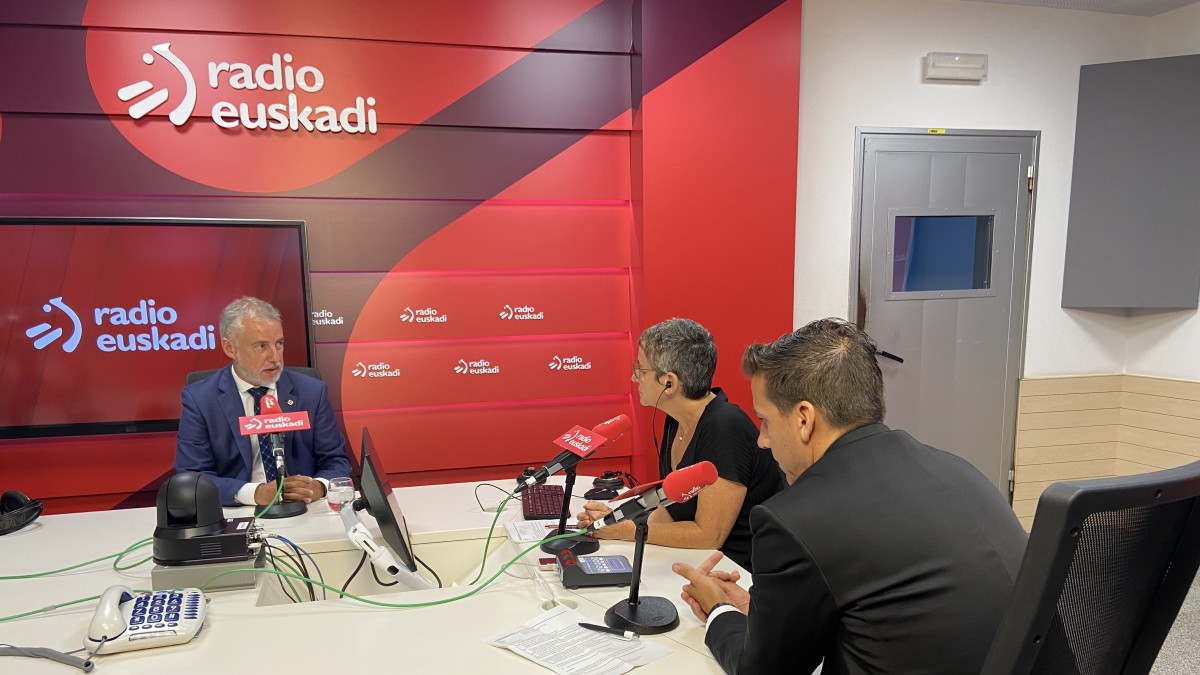 Elkarrizketa Iñigo Urkullu Lehendakariari Radio Euskadiko 
