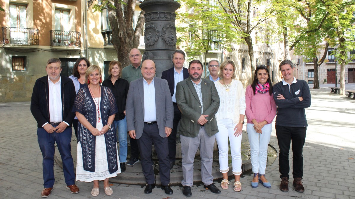 Euzkadi Buru Batzarrak Iruñean gogoratu ditu Nafarroako lehen batzokiaren fundatzaileak 