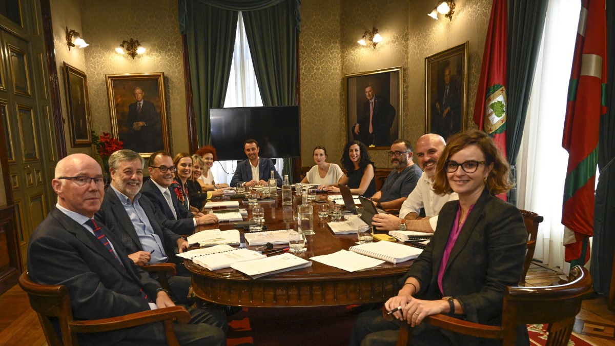Los ayuntamientos de Bizkaia recibirán 1.010,38 millones de euros para su financiación en 2023