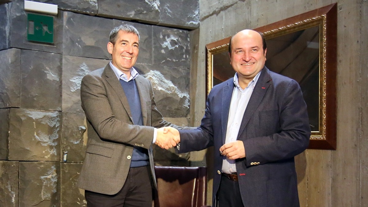 Ortuzar encabeza una delegación de EAJ-PNV que participará en Canarias en un foro del PDE y mantendrá un encuentro bilateral con CC