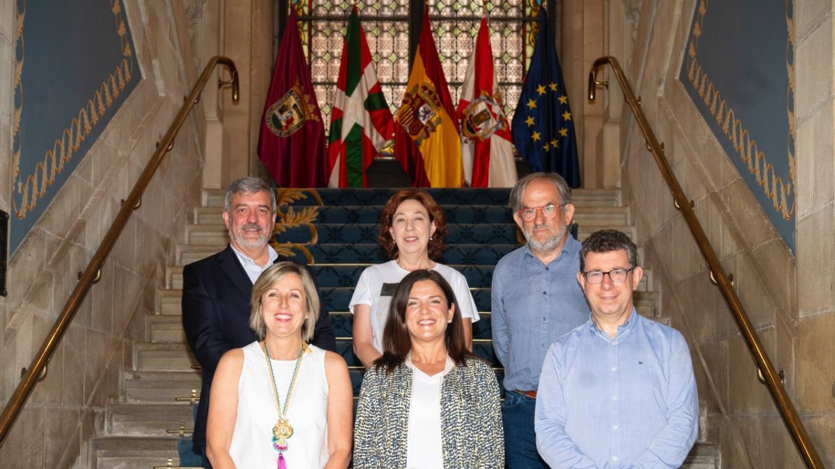 EAJ-PNV denuncia el cinismo de EH Bildu tras repartirse con el PP la presidencia de las comisiones municipales en el Ayuntamiento de Vitoria-Gasteiz