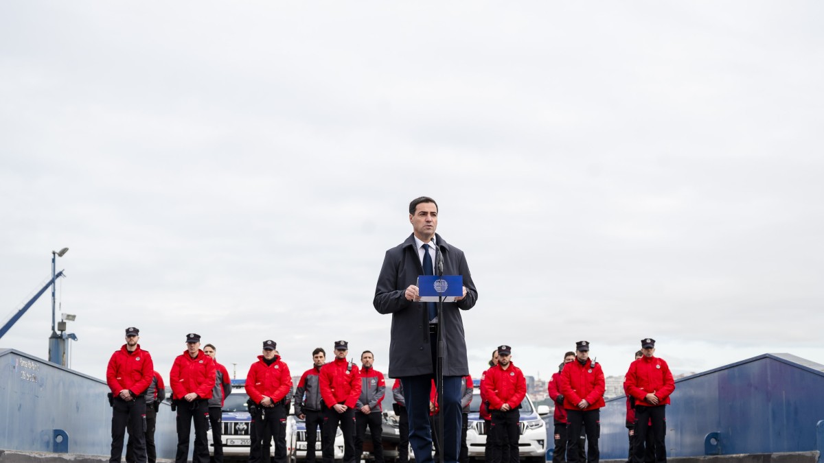 Ertzaintzak bere gain hartuko ditu gaurtik aurrera Gernikako Estatutuak Euskadiko portuetan zehazten dizkion eginkizun guztiak