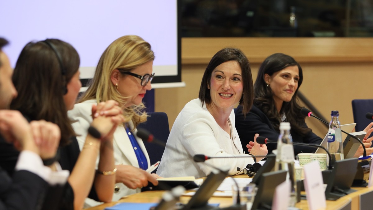 Oihane Agirregoitia pregunta por el régimen de comercio de emisiones de CO2 y la flota pesquera