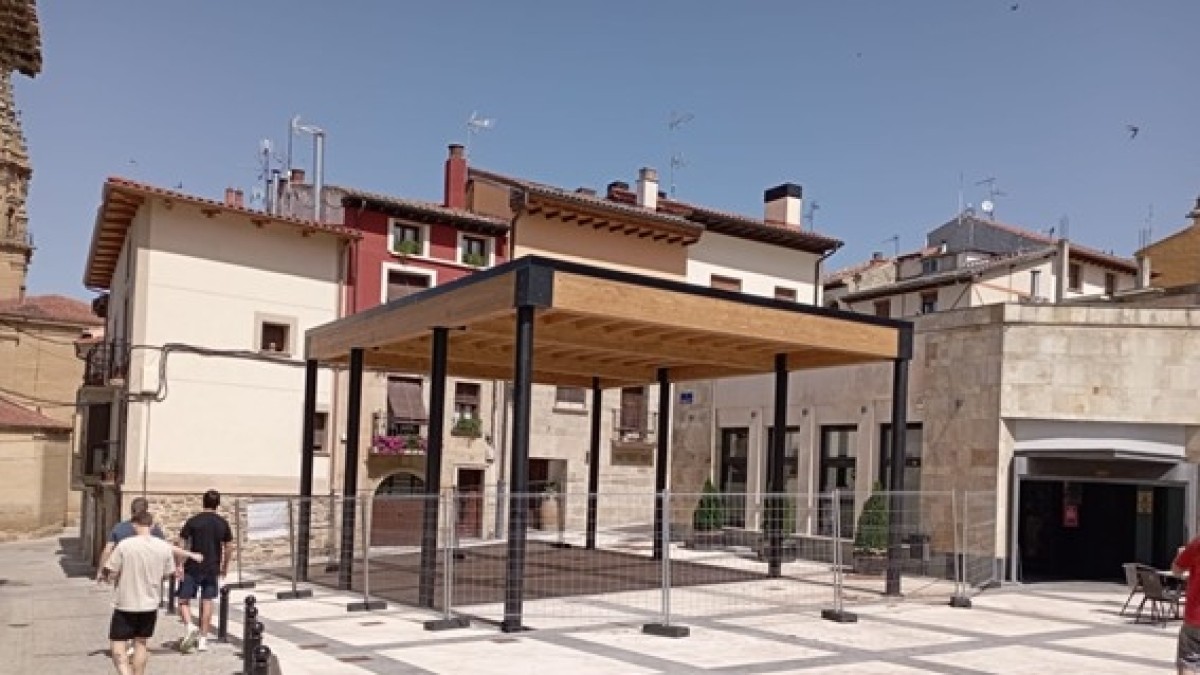 EAJ-PNV tilda de “chapuza” la ubicación de los dos refugios climáticos construidos por EH Bildu en Oion