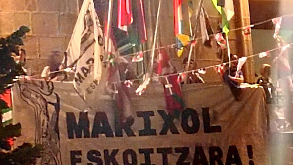EAJ-PNV de Eskoriatza denuncia la colocación de una pancarta a favor de ‘Anboto‘ durante la tamborrada