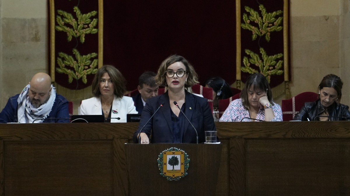 Elixabete Etxanobe destaca la gestión “con rigor” en el avance económico y social de Bizkaia pese a la incertidumbre internacional