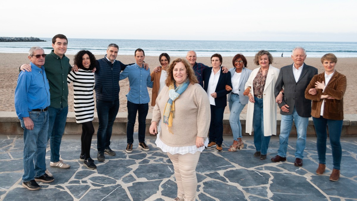 Nahikoa da Deba geldiarazteaz