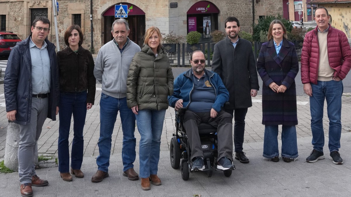 EH Bilduk finantza kooperatiben aurka egindako erasoa salatu du Debagoieneko EAJ-PNVk