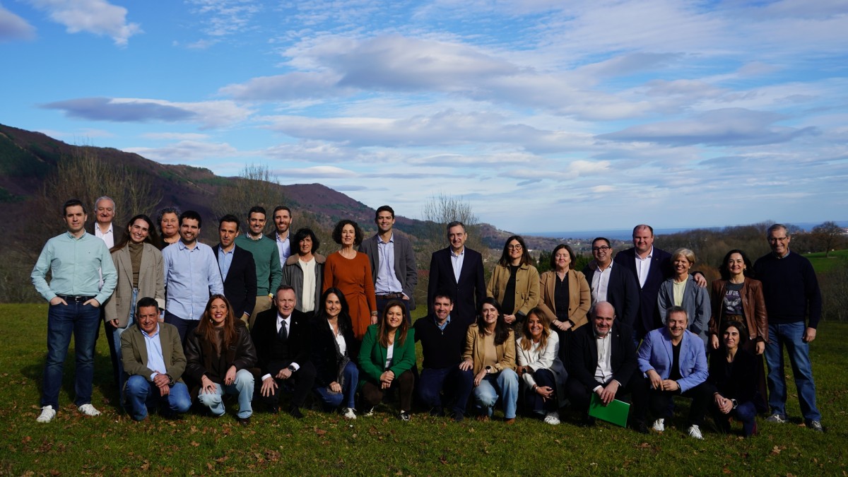 EAJ-PNV analiza en Oiartzun los retos de Euskadi para 2026 con el empleo de calidad, la vivienda y la seguridad como prioridades