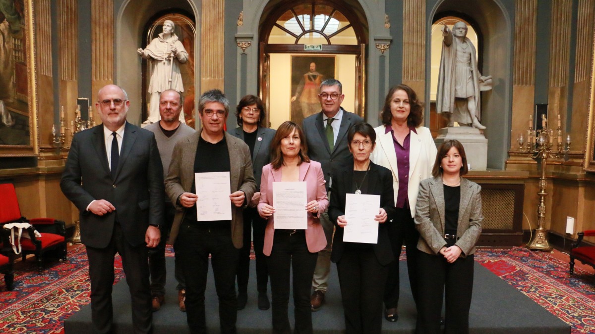 El Grupo Vasco solicita, junto a otras fuerzas políticas, retirar el busto de Fraga del Senado