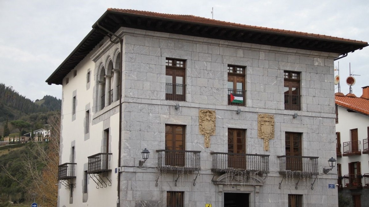 EAJ-PNV de Markina-Xemein muestra su apoyo inequívoco al agente municipal agredido y exige a la alcaldesa que rectifique su actitud