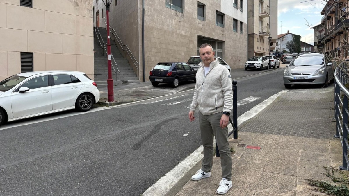 Zestoako EAJ-PNV Kale Okerra, Correos edo Arozenan gazteentzako etxebizitzak berehala eraikitzea eskatu du
