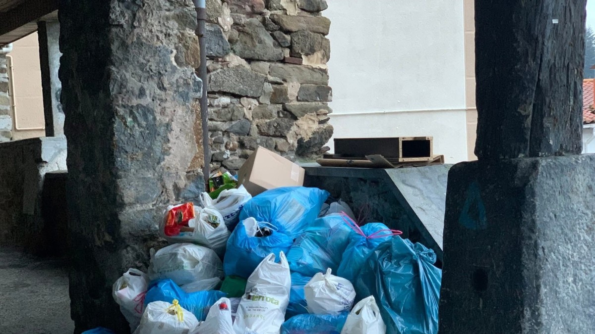 EAJ-PNV denuncia la falta de capacidad de EH Bildu para garantizar una gestión eficaz de los residuos en Lea-Artibai