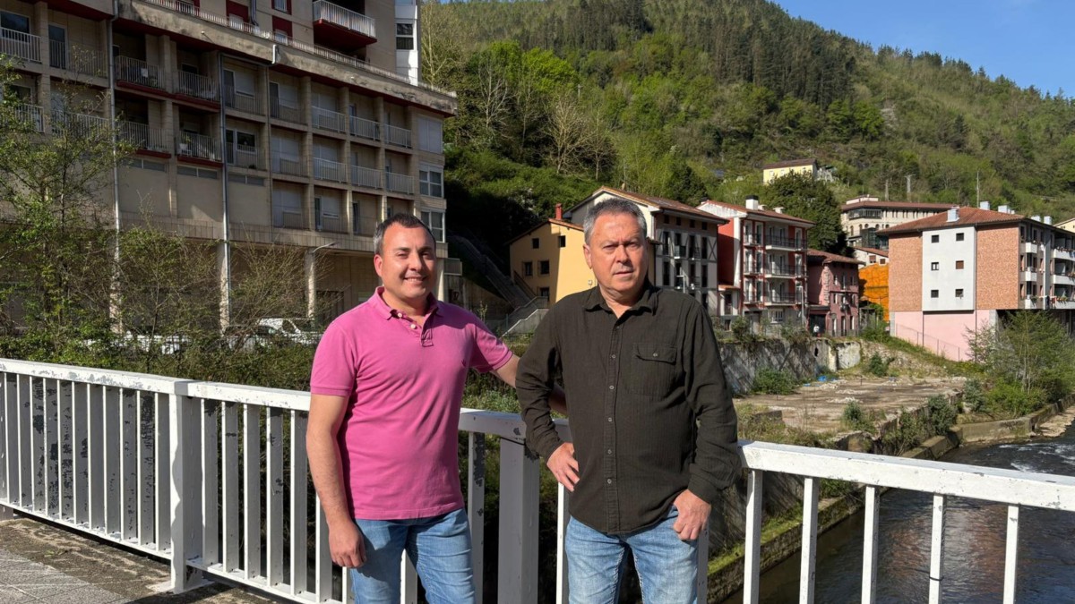 “29 etxebizitzatarako proiektua, lurzorua eta dirua... baina Pascual Churruca geldirik dago”
