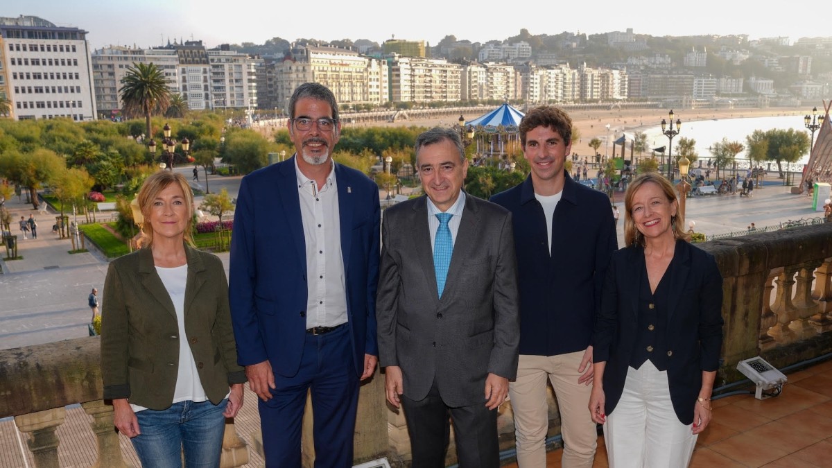 Eneko Goia se despide de la alcaldía fijando los retos que tiene Donostia para el futuro