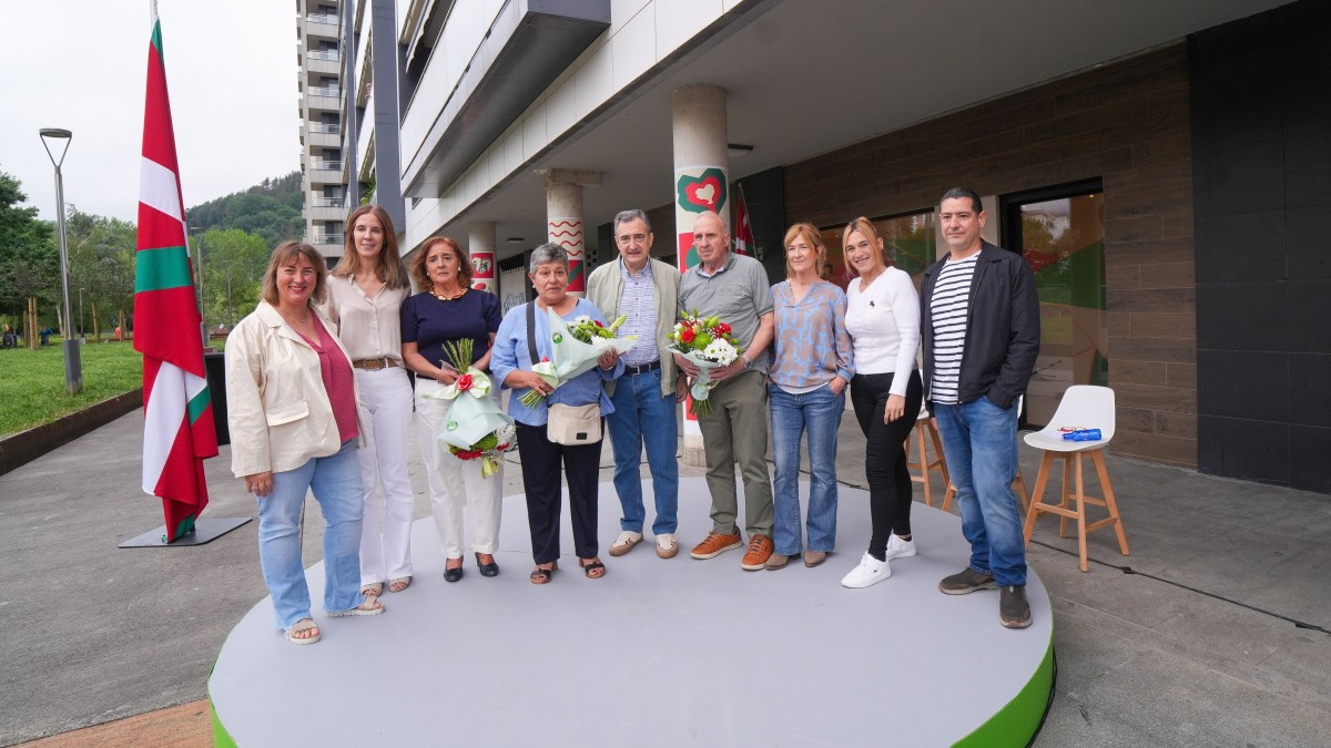 EAJ-PNV inaugura el nuevo Batzoki de Lasarte-Oria reivindicando su compromiso histórico con el municipio y el euskera