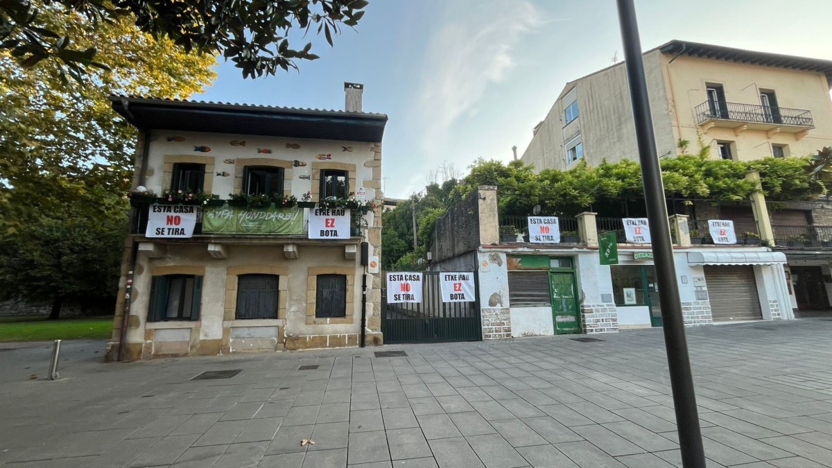El derecho a vivir en Hondarribia no se defiende con lemas, sino buscando soluciones