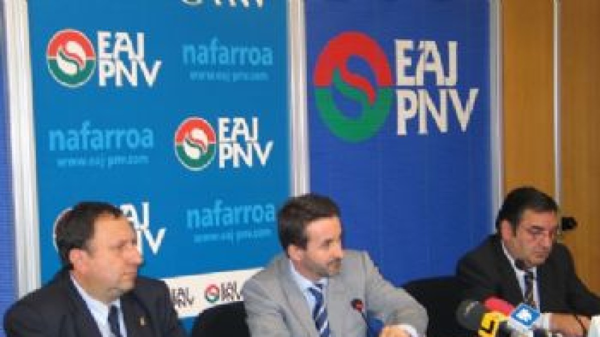 EAJ-PNV presenta su proyecto de autogobierno para Navarra, con base en sus derechos históricos y el derecho a decidir de los ciudadanos navarros