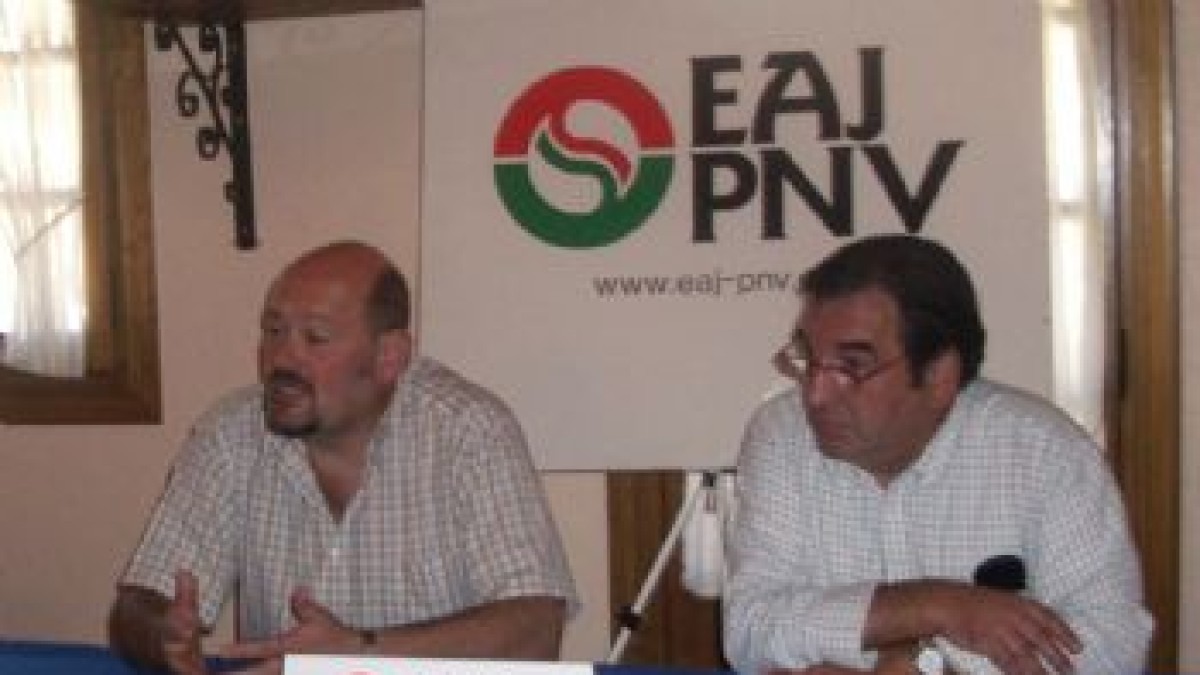 EAJ-PNV defiende que la N-121-A sea una vía de tres carriles y que las obras estén completamente finalizadas en 2009 