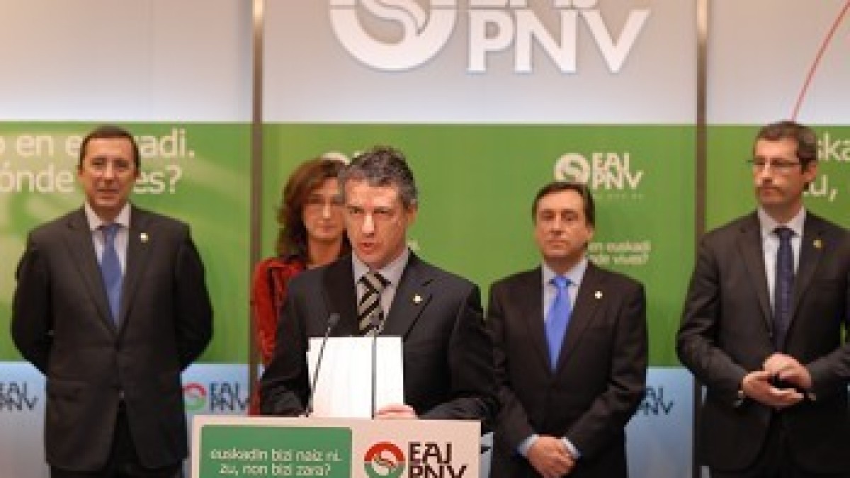 Iñigo Urkullu pide a partidos políticos y agentes sociales el apoyo a un manifiesto a favor del Concierto Económico Iñigo Urkullu pide a partidos políticos y agentes sociales el apoyo a un manifiesto a favor del Concierto Económico