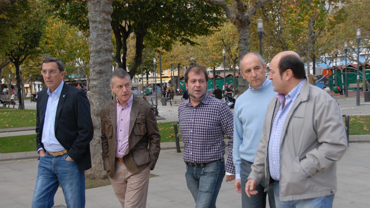 “Tenemos que demostrar que en Euskadi el bipartidismo PP-PSOE ni encaja ni cuaja”