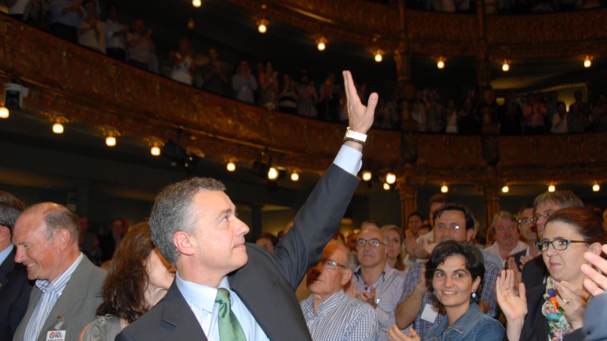 Iñigo Urkullu proclamado candidato a Lehendakari por EAJ-PNV. Comienzo del acto (Video 1)