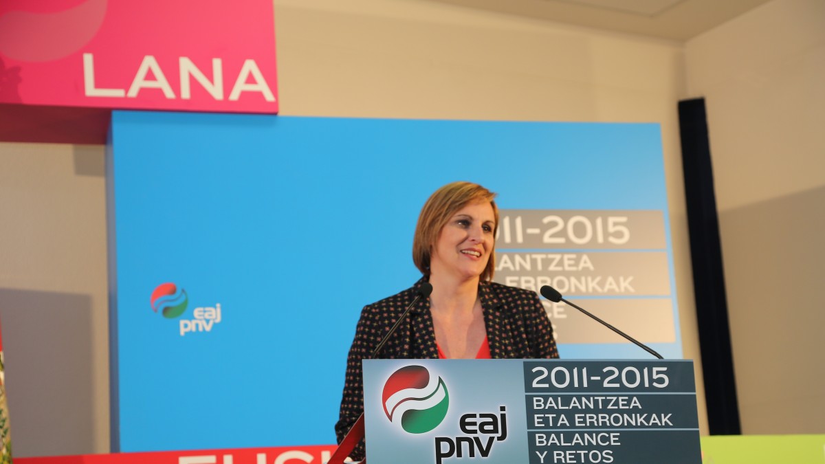 Itxaso Atutxa: “EAJk, herriaren interes orokorrak, bere alderdiaren interesen gainetik jarriko ditu”