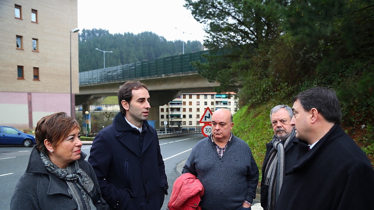 Euzko Abertzaleak taldearen diputatuak Ugao-Miraballesen