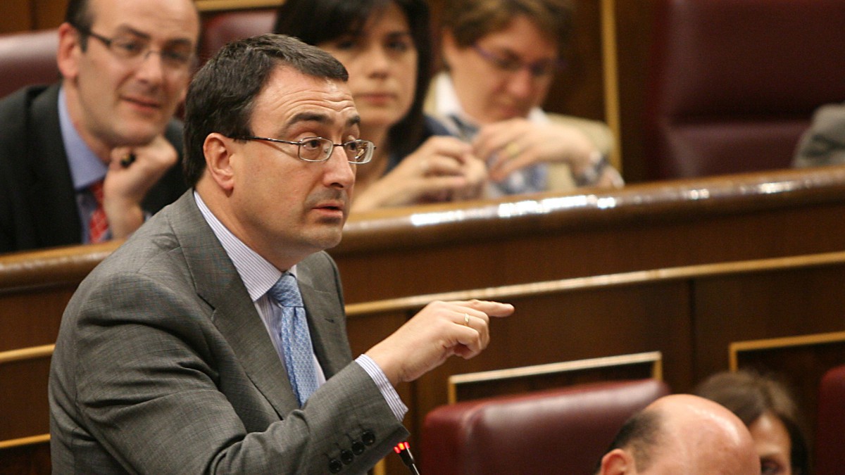 Esteban a Rajoy: “Suprima Garoña, no podemos producir energía barata a costa de riesgos serios”