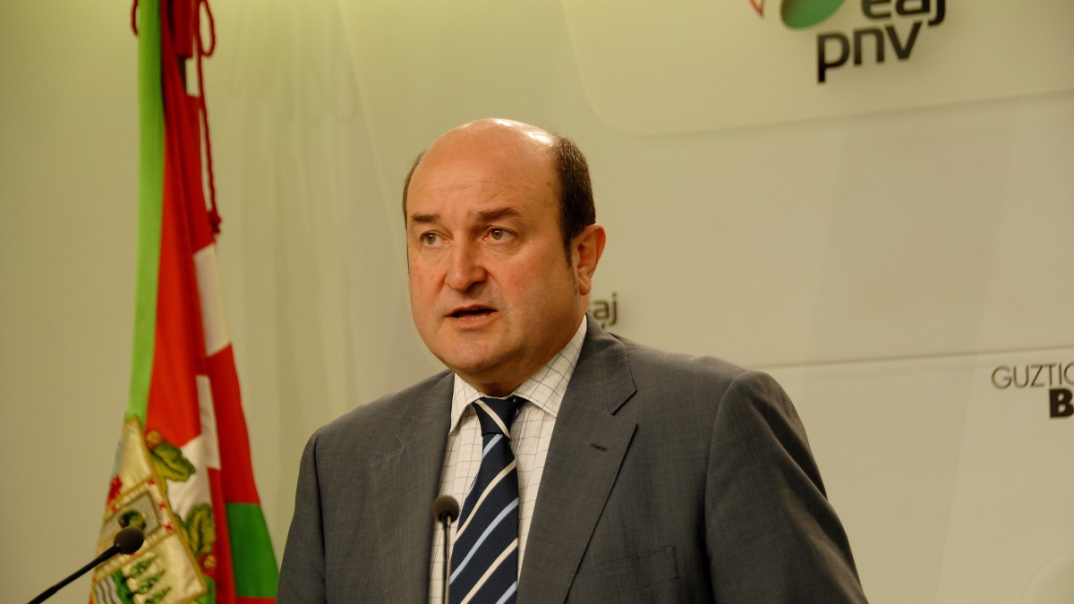 Juan Carlos I.a erregearen abdikazioaren aurrean