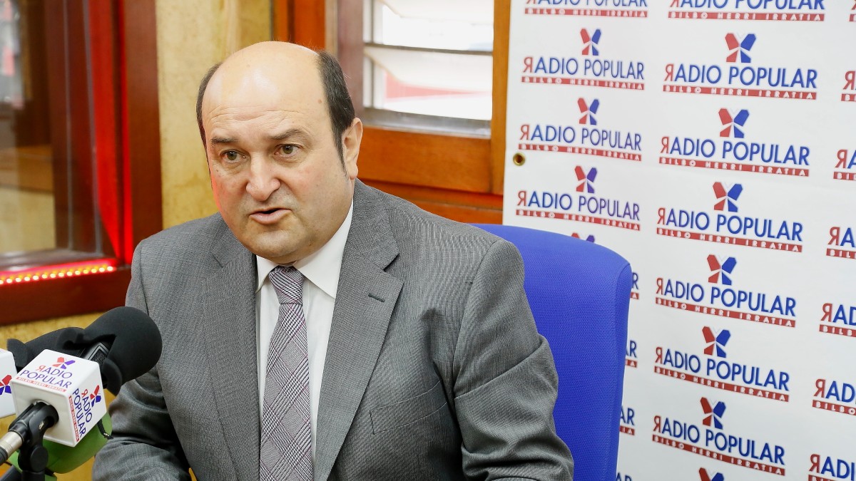 Ortuzar: “Marotok eta Euskadiko PPk aberatsen interesak defendatzen dituzte; txiroek eta beharrean daudenek bost axola beraiei