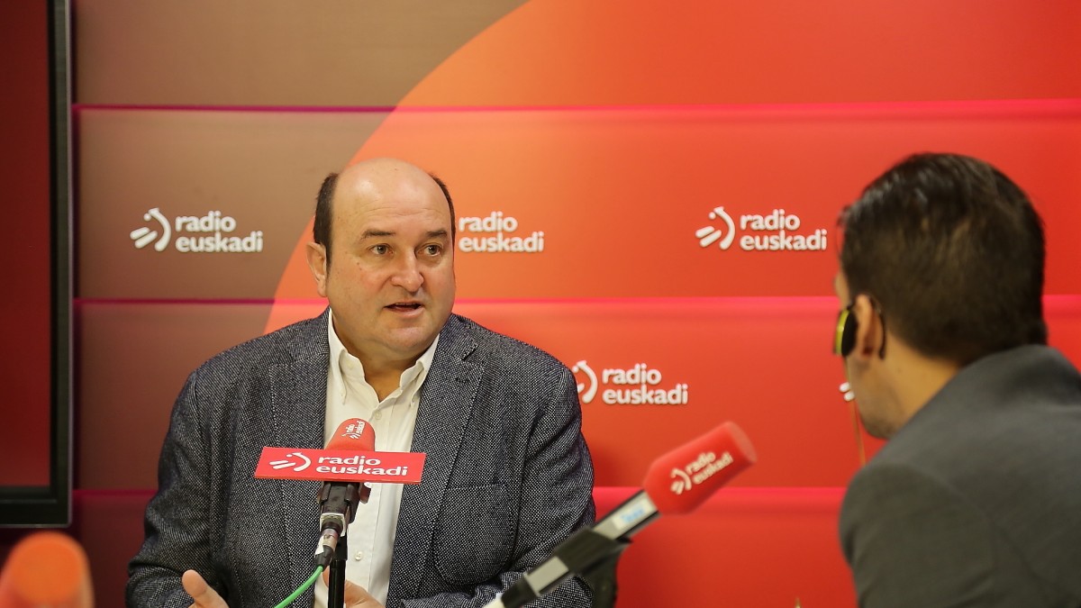 Andoni Ortuzar: “No tenemos miedo ni a la configuración del Estado, ni a repensar la cosa pública”