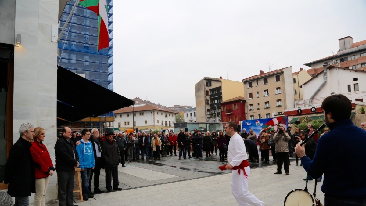 Ortuzarrek Bilduren faltsukeria eta bakardadea salatu du Galdakaon