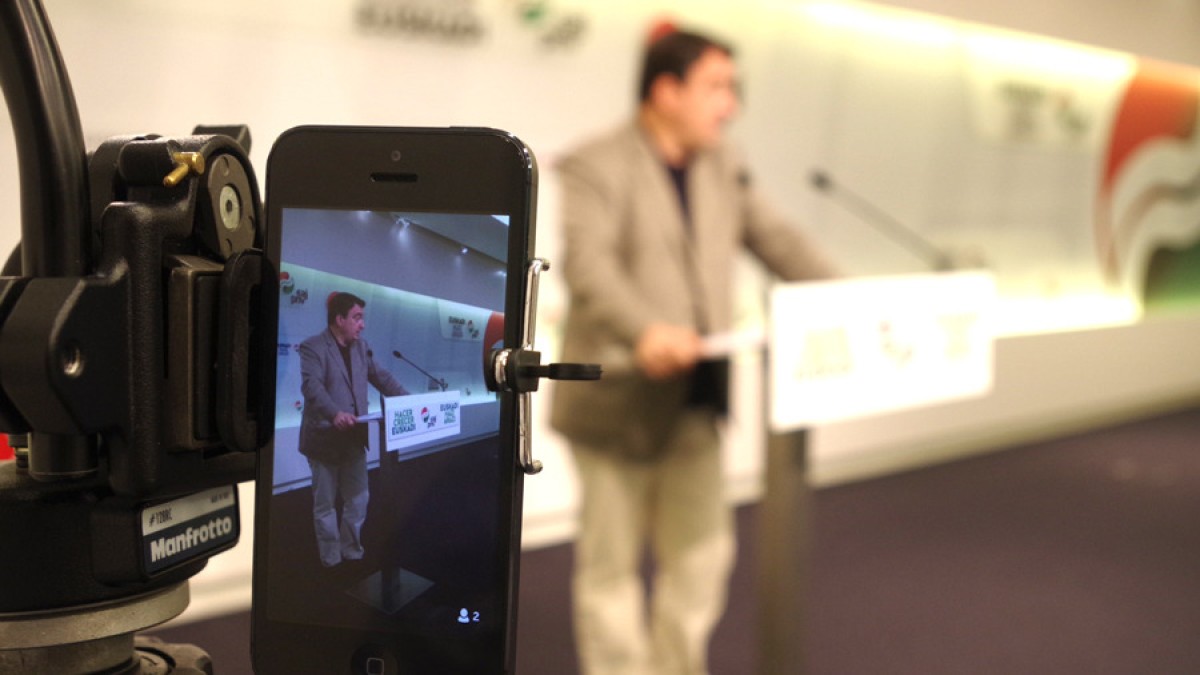 Aitor Esteban: Euskal autogobernuaren defentsa eta Konstituzioaren erreformari buruzko eztabaida.