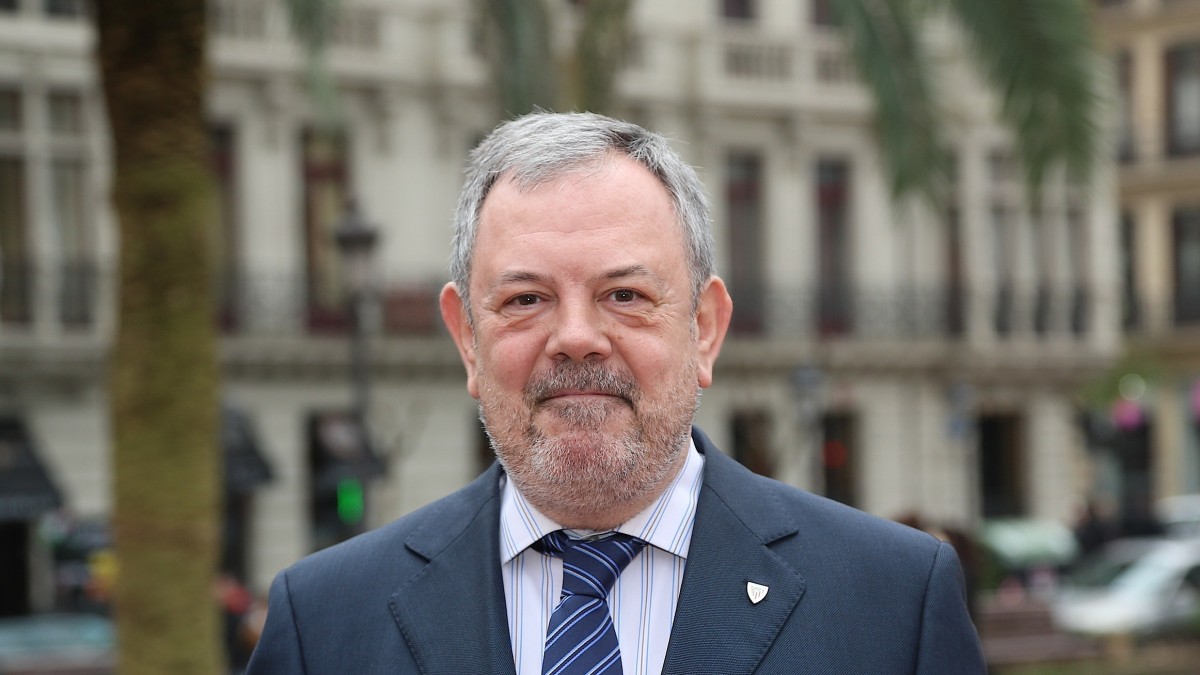 Pedro Azpiazu: “La aprobación del techo de gasto es el primer capítulo del publirreportaje electoral del PP”