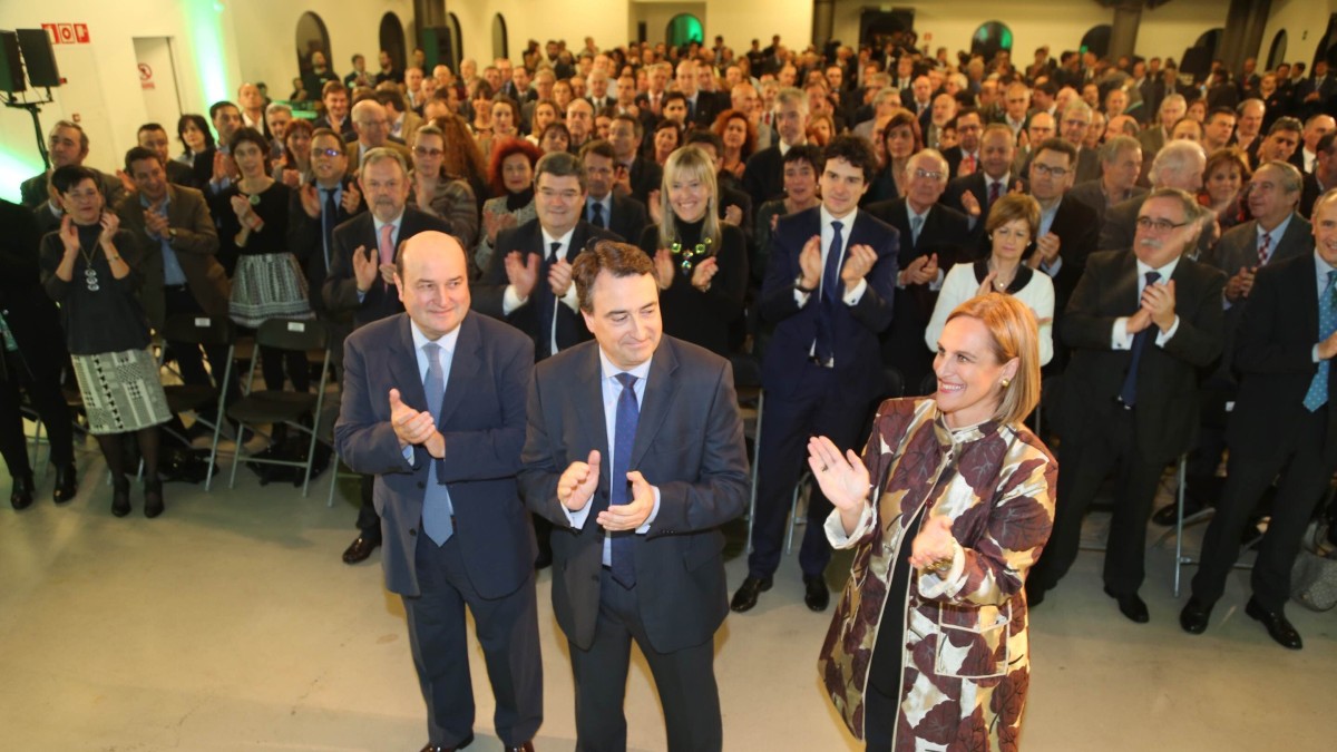 Aitor Esteban: “EAJ-PNV Gorteetan ez badago, Euskadi ere ez da agenda politikoan izango”