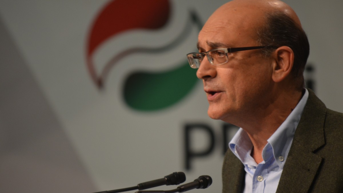 El Grupo Vasco pide la dimisión de Fernández Díaz por “urdir una auténtica guerra sucia contra dirigentes políticos catalanes”