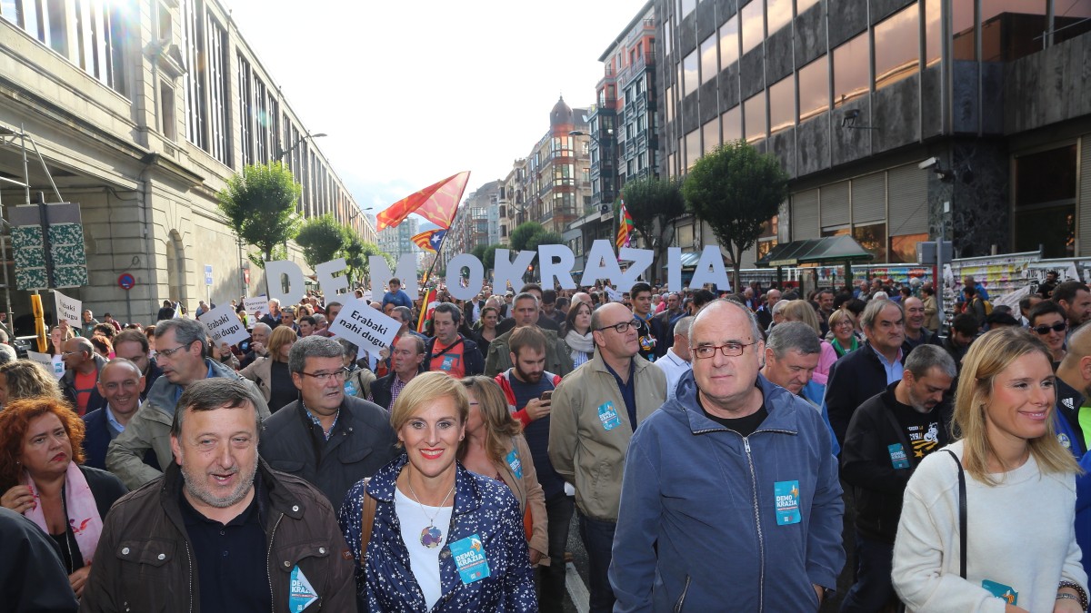Itxaso Atutxa: “Las instituciones de Catalunya están legitimadas para llamar al pueblo catalán a un referéndum”