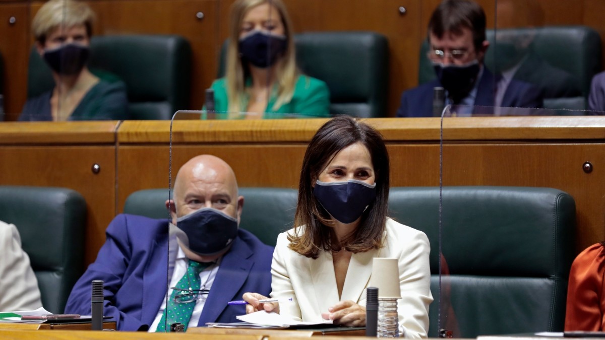 Bakartxo Tejeria, reelegida presidenta del Parlamento Vasco con mayoría absoluta