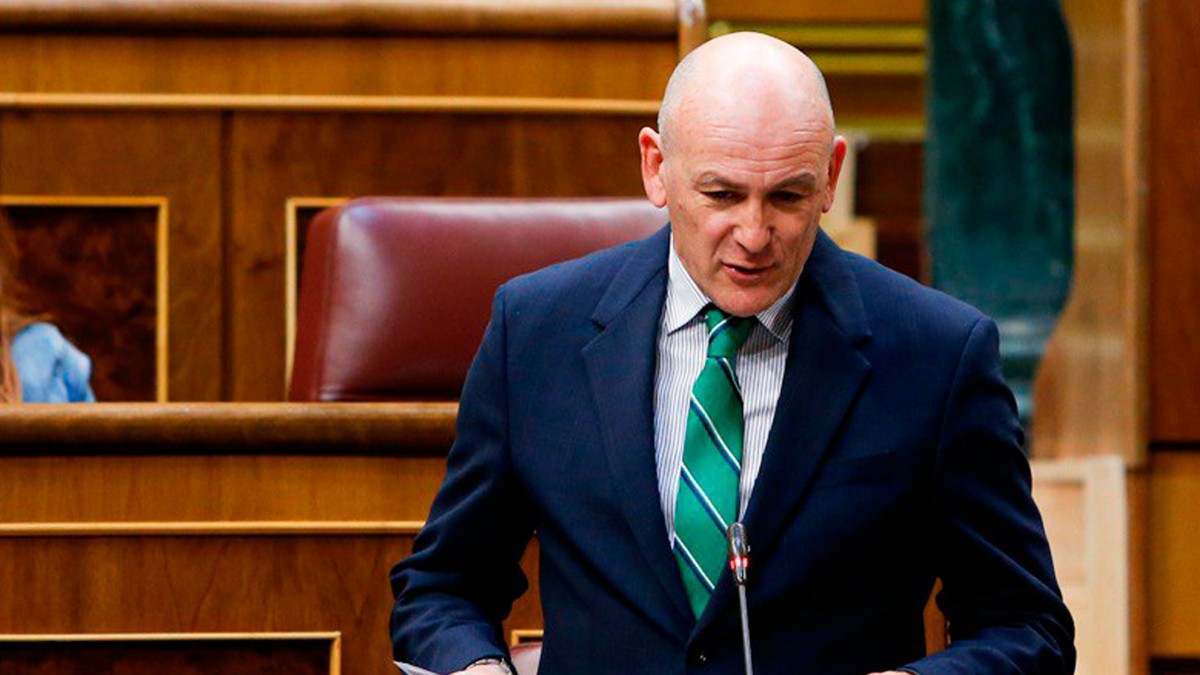 Alturako arrantza-ontziak erregaiaren hobaritik salbuestea “bidegabea eta ulertezina” dela salatu du Euskal Taldeak 