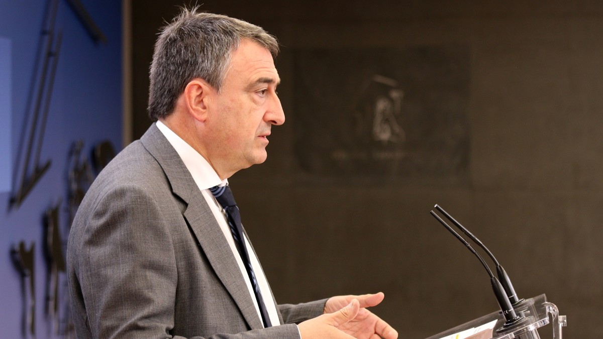 Aitor Esteban reclama al Gobierno “una hoja de ruta clara” para lo que resta de Legislatura y “cumplir los compromisos” con los socios