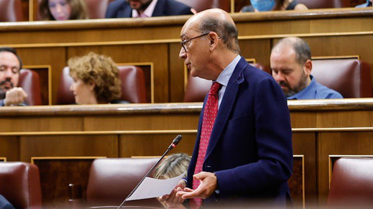 El Grupo Vasco solicita medidas al Gobierno central para “remediar” la “poco edificante” situación del Estado de Derecho en España