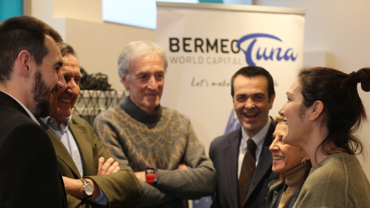 Euskal arrantza sektorearekin bat eginik, haren kezka nagusiak Bruselan defendatzeko konpromisoa adierazi du EAJ-PNVk  Euskal arrantza sektorearekin bat eginik, haren kezka nagusiak Bruselan defendatzeko konpromisoa adierazi du EAJ-PNVk