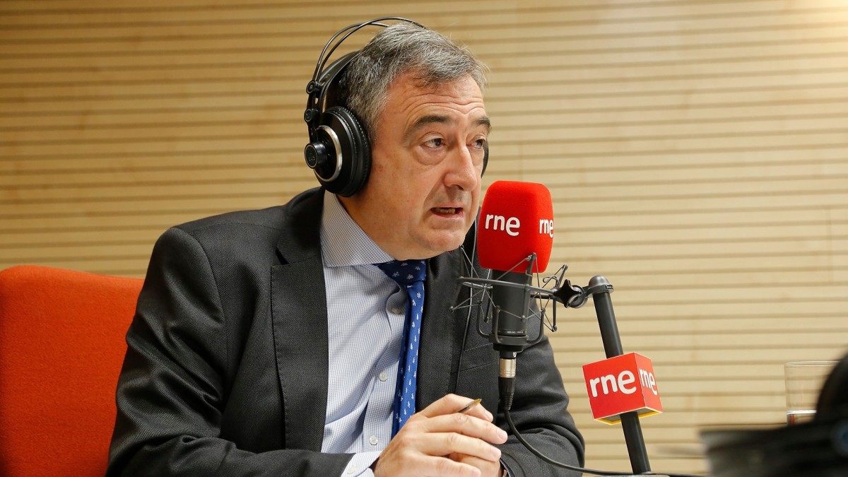 Aitor Esteban: “Vamos a intentar cambiar la legislación del alquiler para dar más seguridad jurídica y estimular la oferta” Aitor Esteban: “Vamos a intentar cambiar la legislación del alquiler para dar más seguridad jurídica y estimular la oferta”
