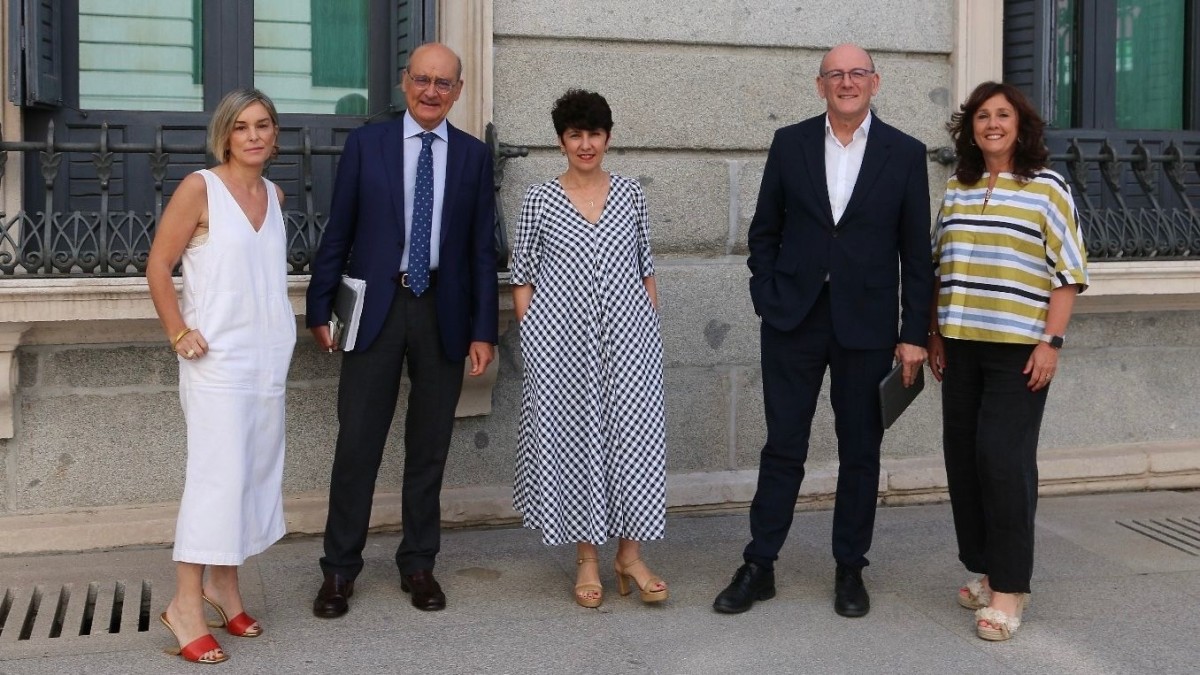 Euskal Taldeak ez du amore emango euskara Europan ofizial izatea lortu arte:  Euskal Taldeak ez du amore emango euskara Europan ofizial izatea lortu arte: