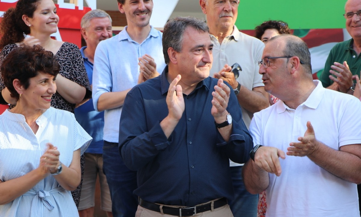 Aitor Esteban previene contra el “panorama recentralizador” que asoma tras el 23-J con la colaboración del PSOE, que prepara una ‘nueva LOAPA‘: “Por ese camino no vamos a encontrarnos”